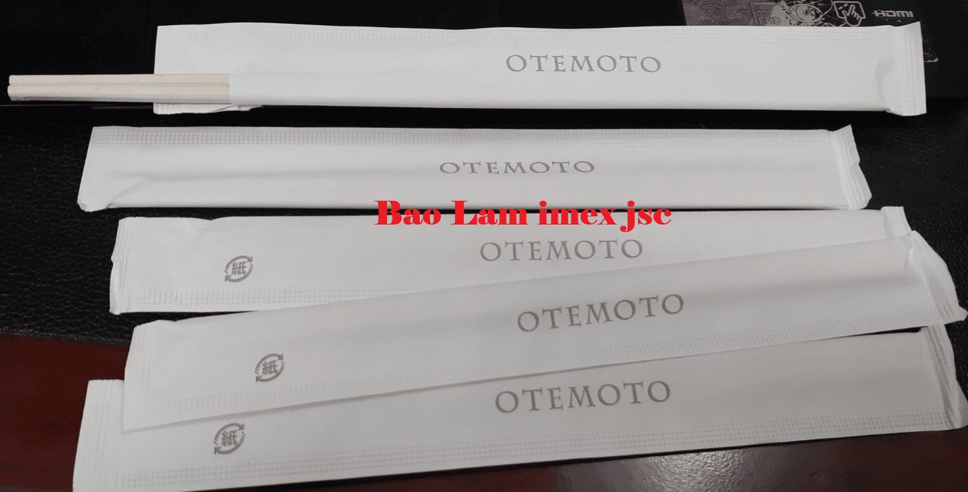 Disposable wooden chopsticks in fully sealed paper packaging, fully automated